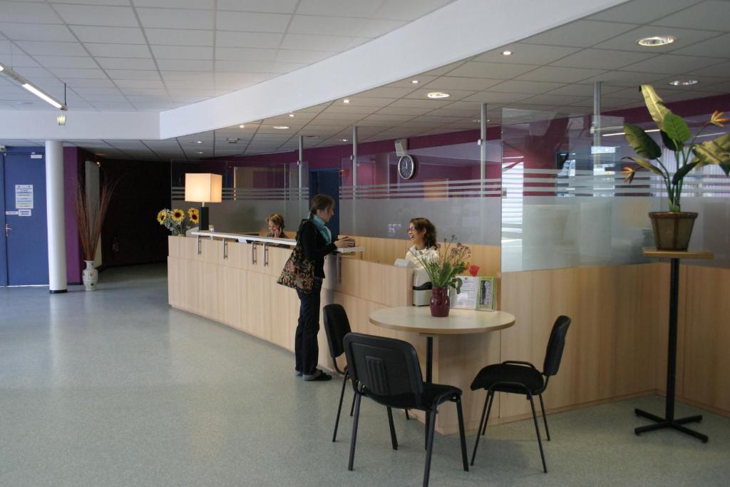 Ethic Etapes Cis De Besancon Aparthotel Room photo