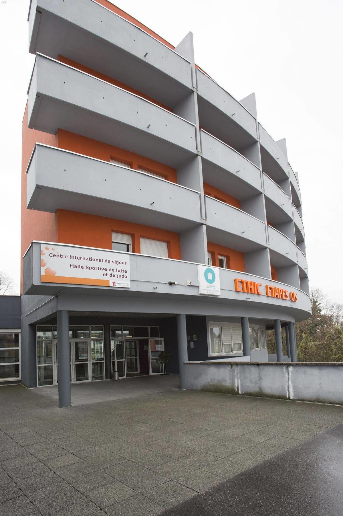 Ethic Etapes Cis De Besancon Aparthotel Exterior photo